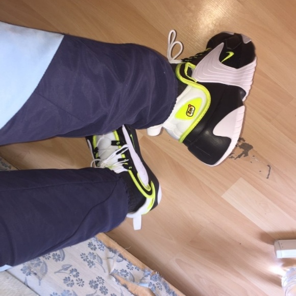 Zoom Nikee sneakers - Picture 5 of 7